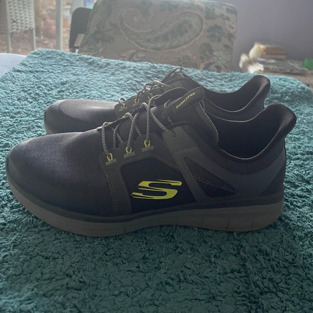 Men's Slip in Skechers Gray Size 11